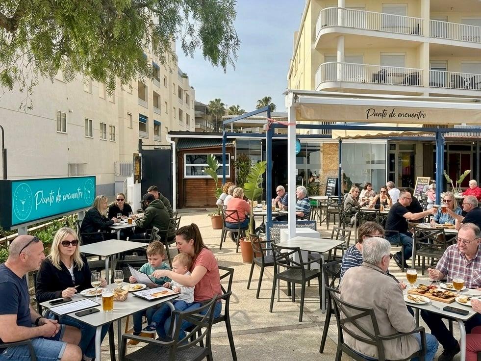 Bar Punto de Encuentro - restaurante en Alcossebre, Castellón, España